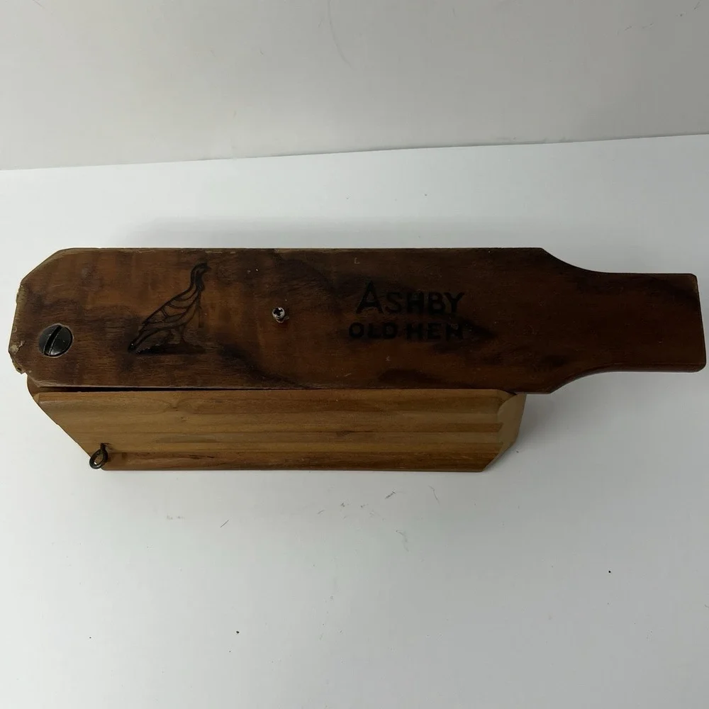 Vintage Ashby Old Hen Turkey Call Single Sided Box Call Hunting Wood USA